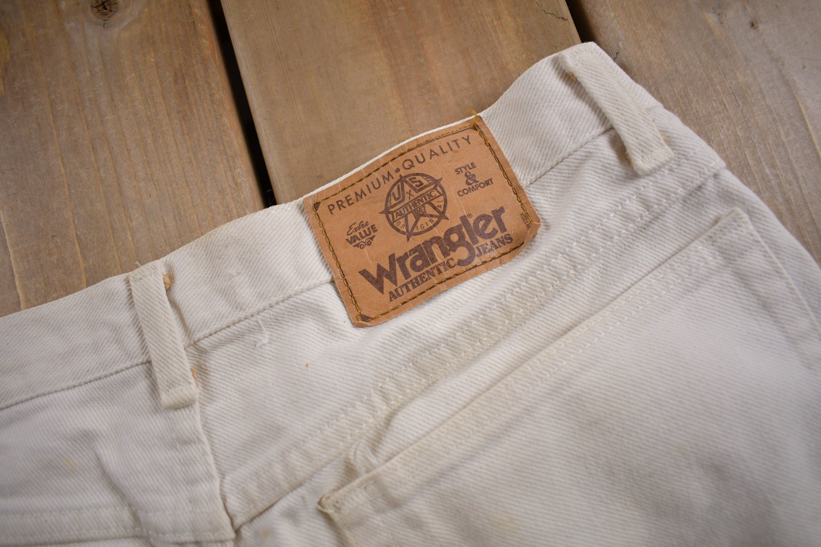 Vintage 1980s Wrangler White Jeans Size 32 x 32