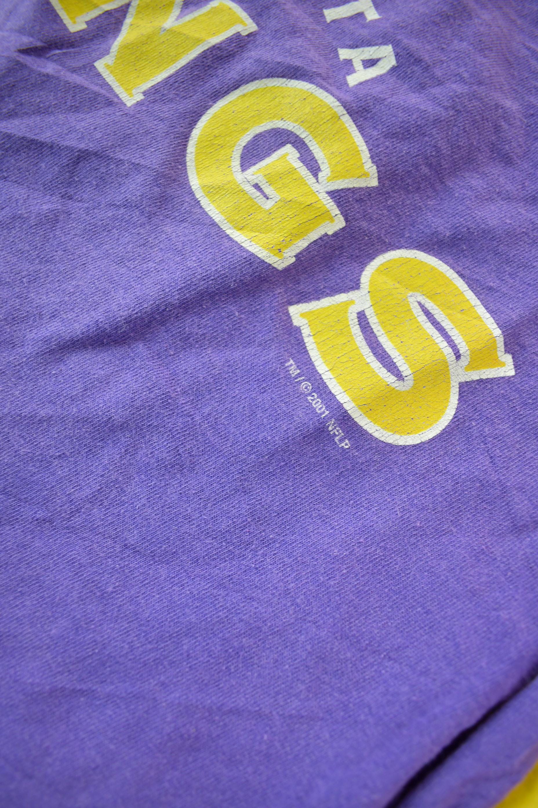 Vintage 2001 Minnesota Vikings NFL Long Sleeve Graphic T-Shirt