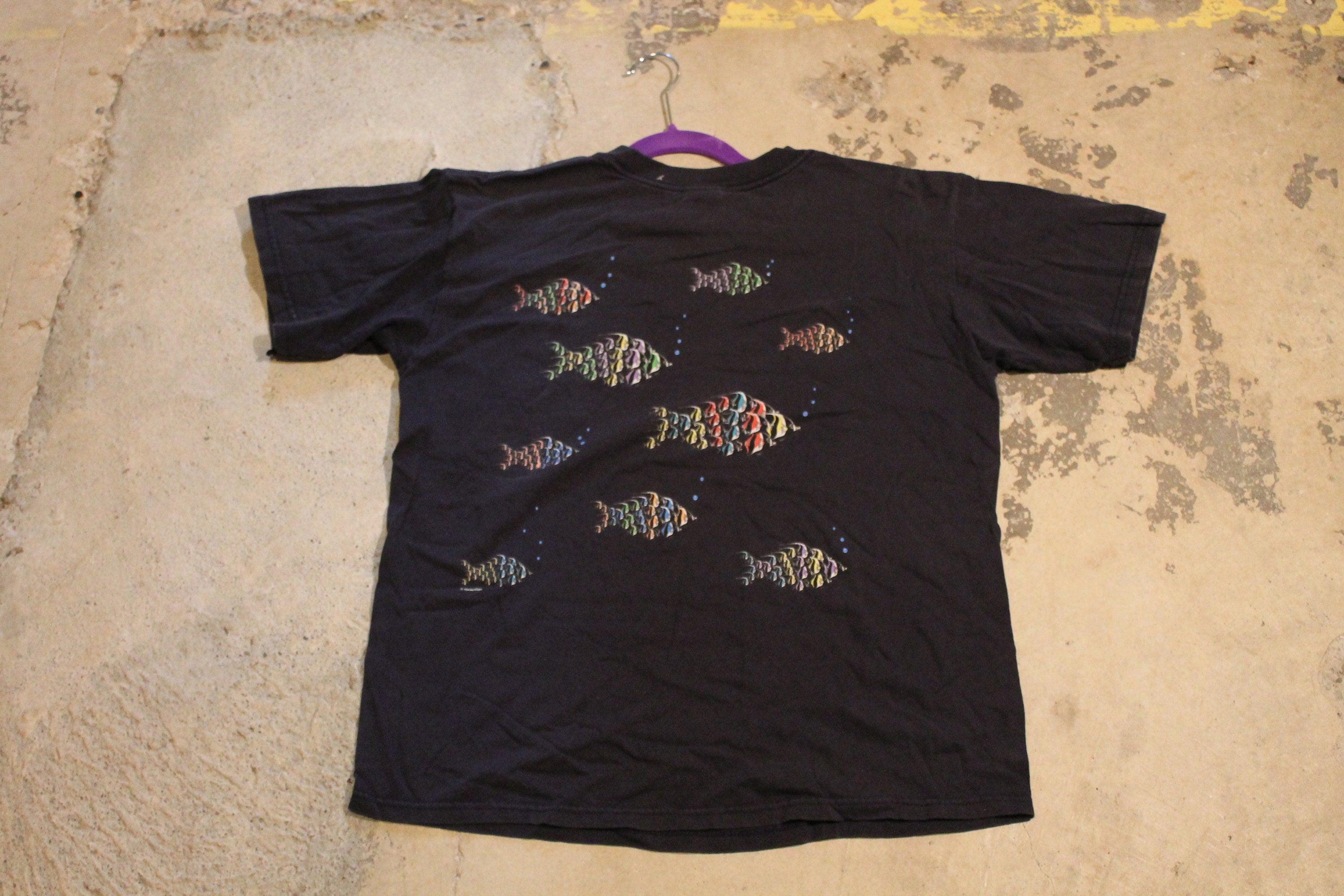 Vintage 1990s Fish Graphic T-Shirt