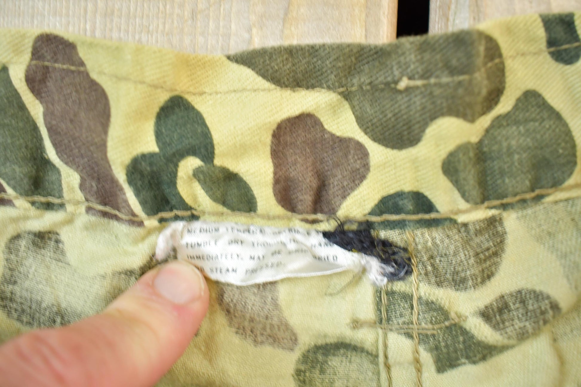 Vintage 1990s Army Lightweight Camouflage Cargo Pants Size 38 x 29 / Streetwear / Army Pants / Military Pant's / Vintage Cargos