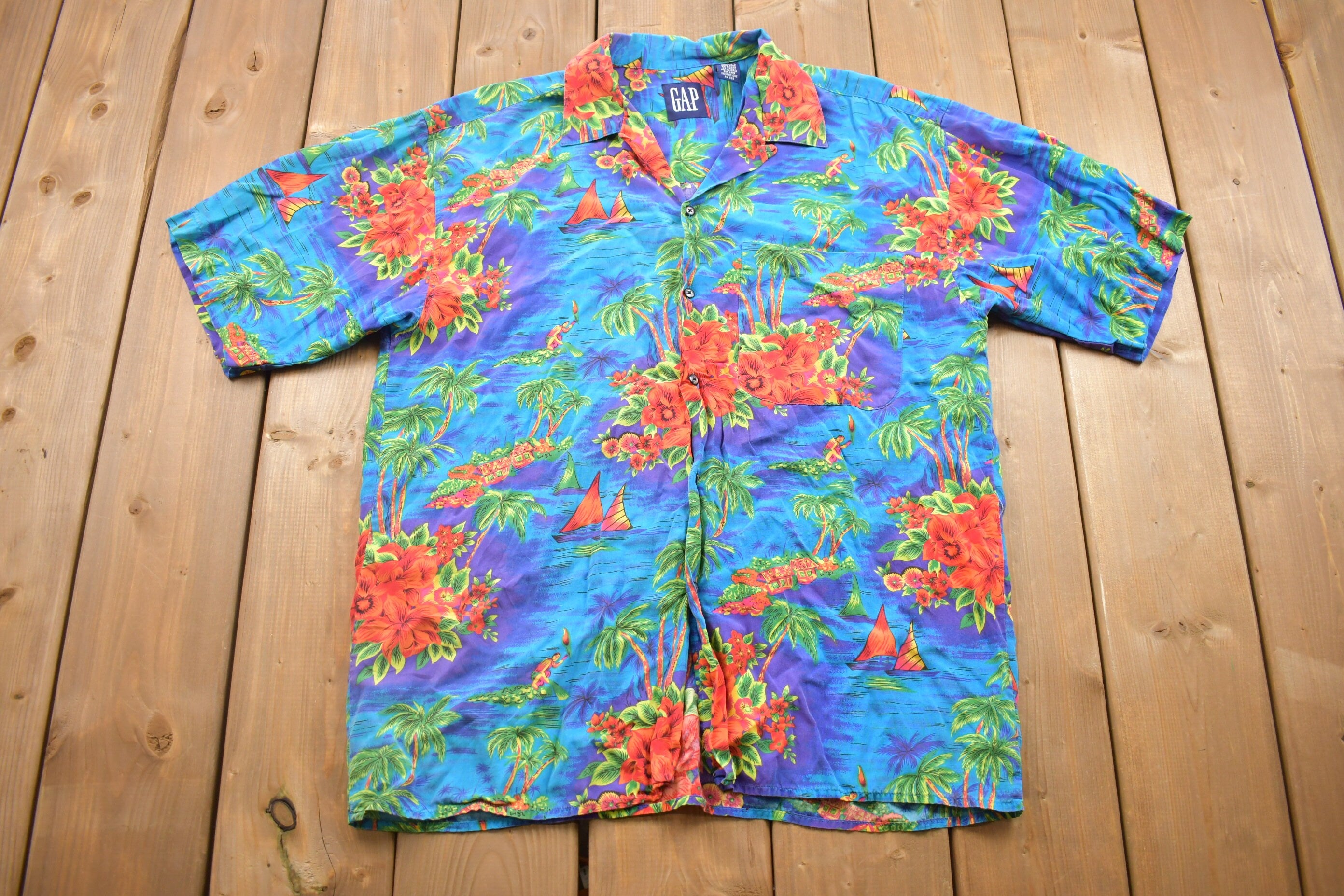 Vintage 1990s GAP Tropical Hawaiian Button Up Shirt