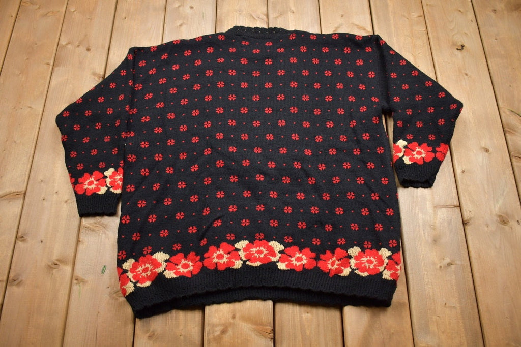 Vintage 1990s Christmas Theme Women's Knit Sweater