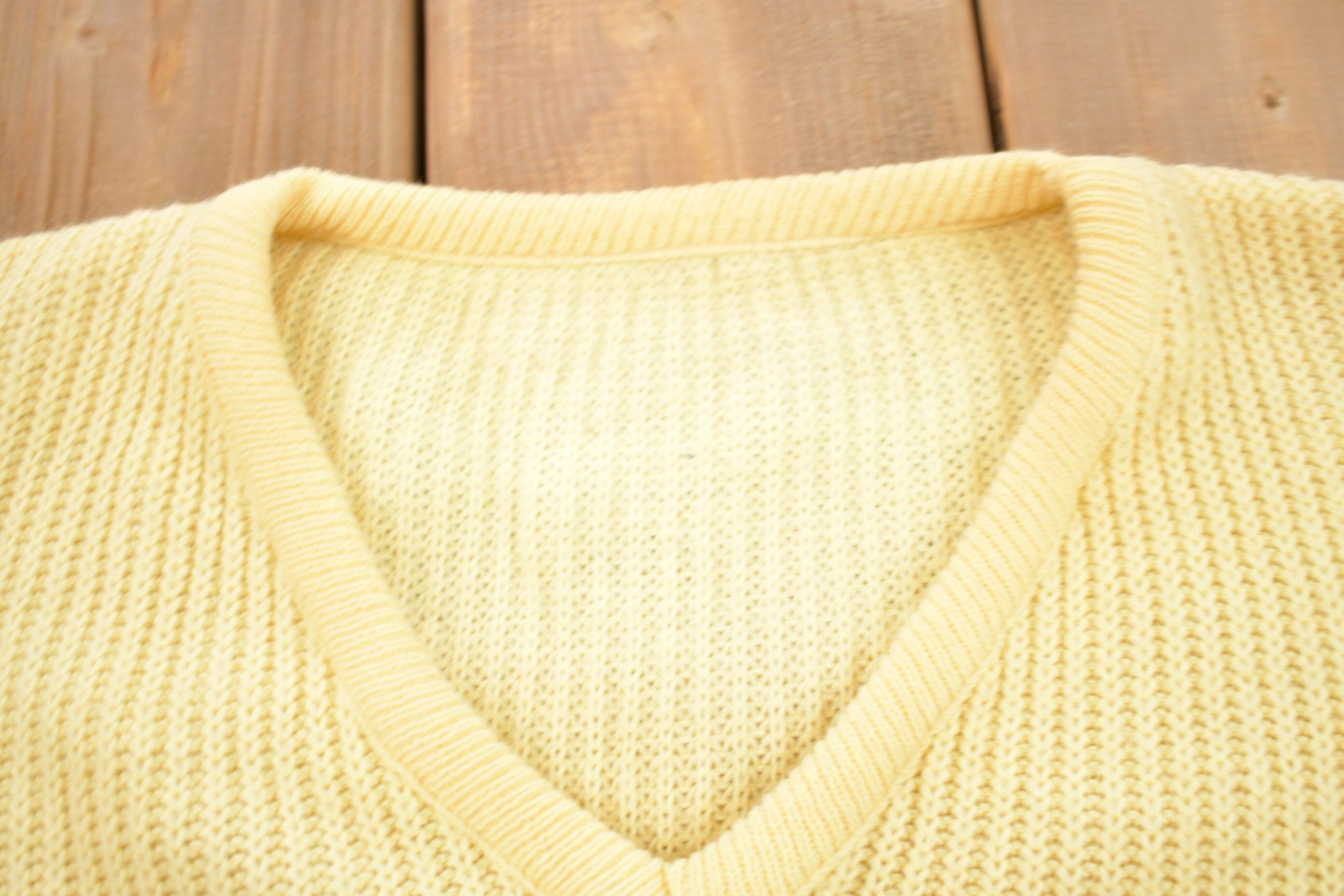 Vintage 1990s Knitted Crewneck Sweater