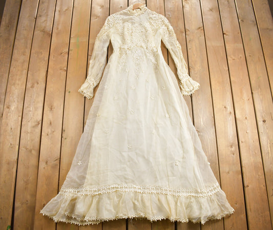 Vintage 1960s Bridal Dress / Lace Dress / Sheer Dress / True Vintage / Cottage Core / Lace Dress / Ruffle Collar / Wedding Dress