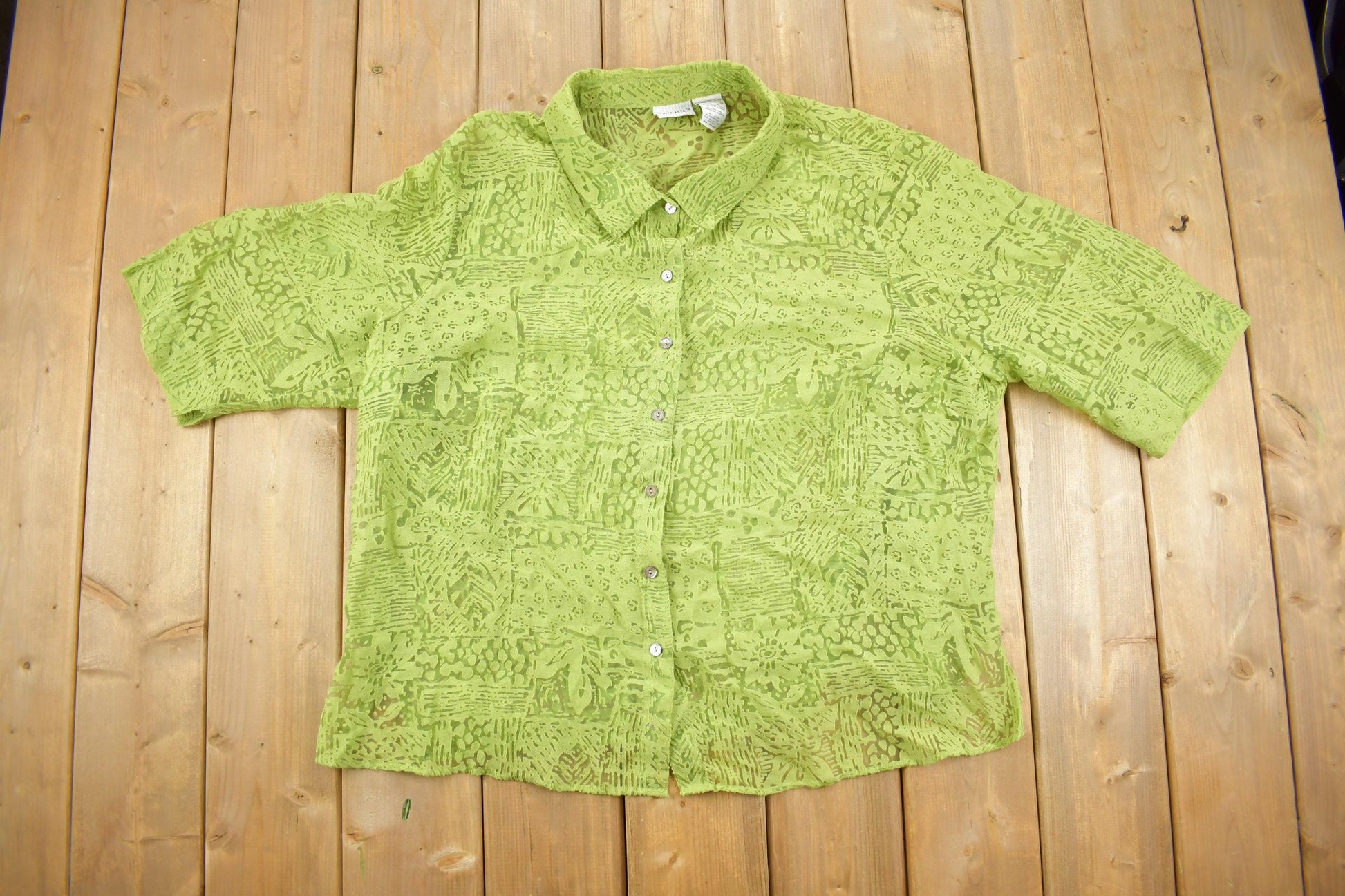 Vintage 1990s White Stag Transparent Patterned Short Sleeve Button Up