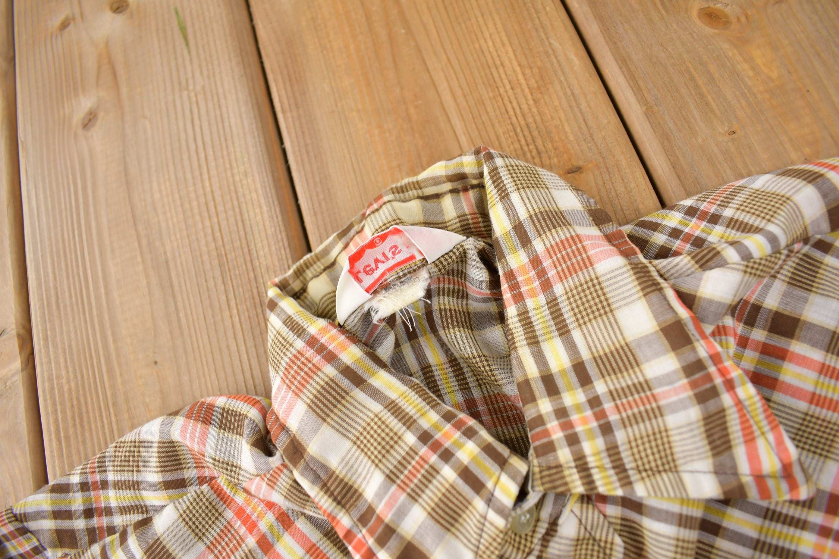 Vintage 1970s Levi's Pearl Snap Western Style Plaid Button Up Flannel Shirt Made in Canada