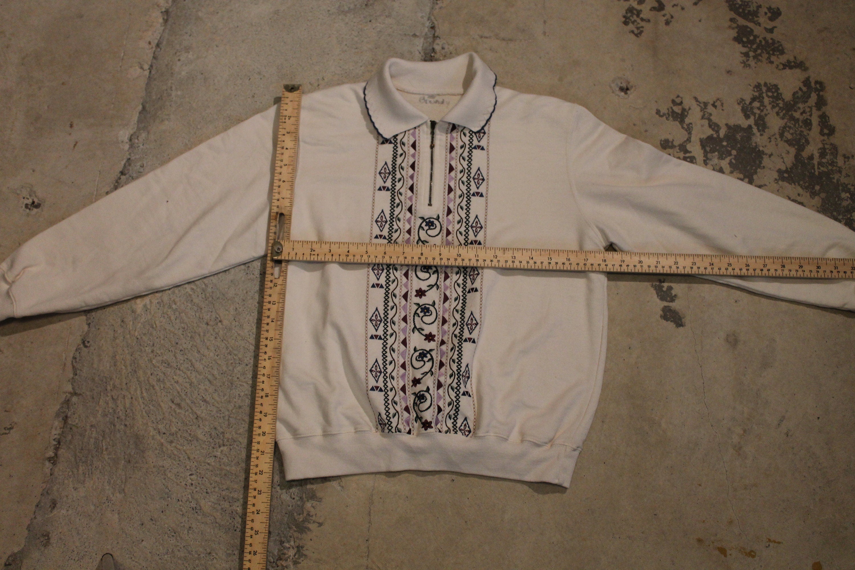 Vintage 1990s Abstract Graphic Collared Sweater