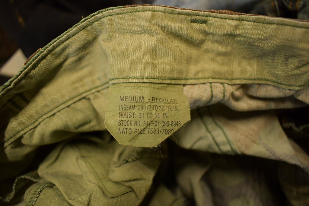 Vintage 1990s Army Camouflage Cargo Pants Size 31x29