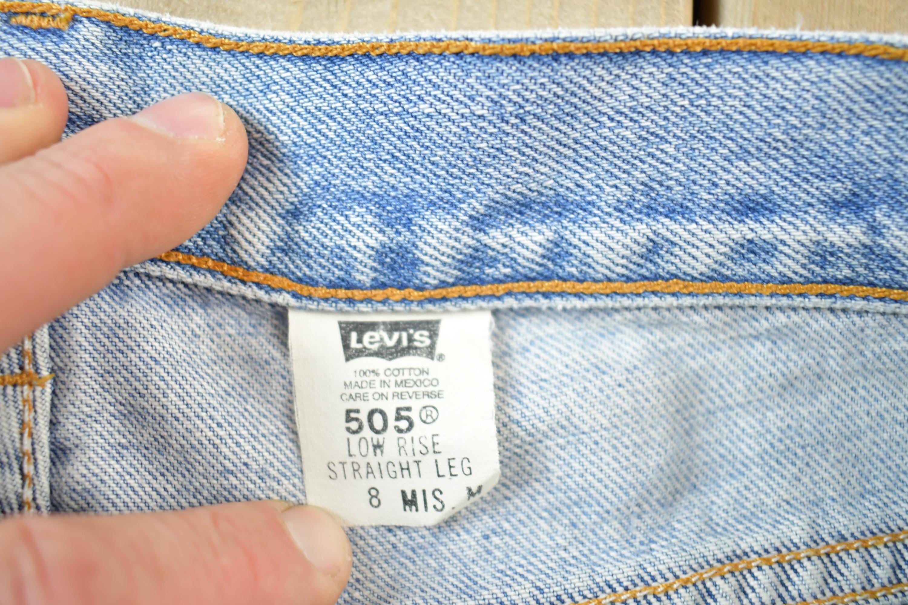 Vintage 1990s Levi Strauss Tab Denim Jeans Size Made In