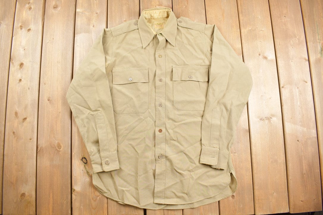 Vintage 1940s V Command Military Button Up Shirt / WWII US Officers Shirt / True Vintage / U.S. Army Top / Authentic Military Gear