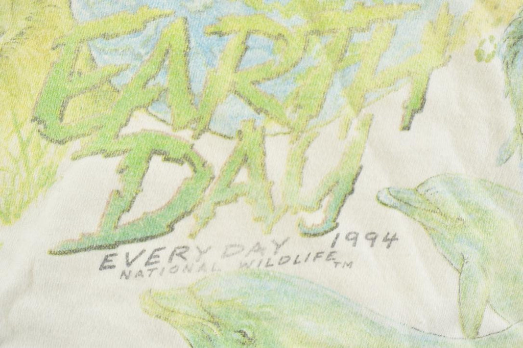 Vintage 1994 Earth Day National Wildlife Graphic T-Shirt