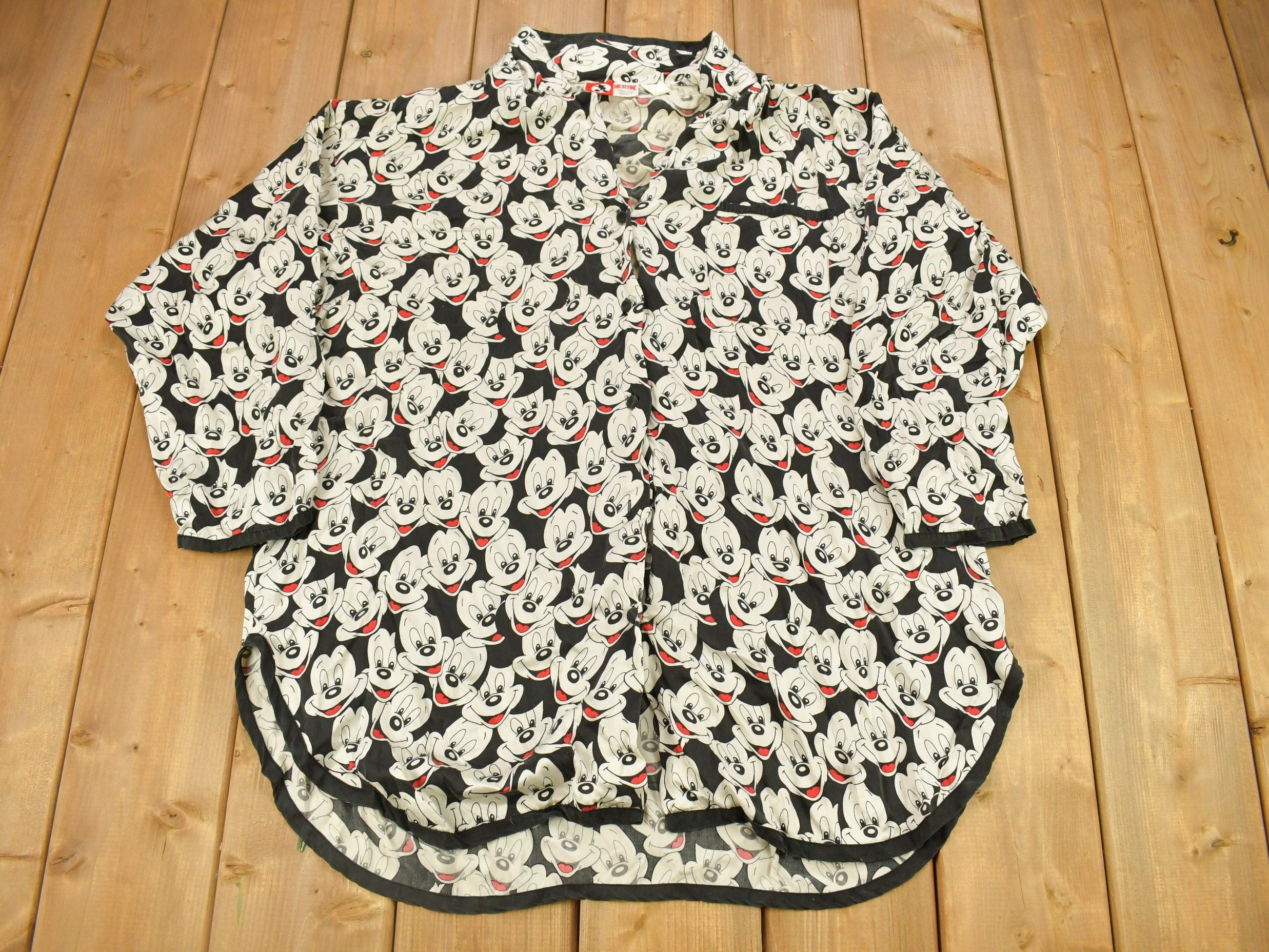 Vintage 1990s Mickey Inc. Mickey Mouse All Over Print Button Up Shirt