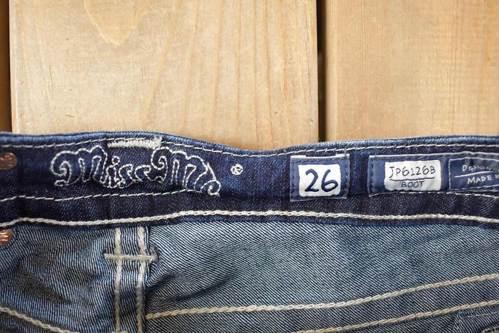 Vintage Deadstock Y2K Miss Me Bedazzled Low Rise Jeans Women's Size 26x31