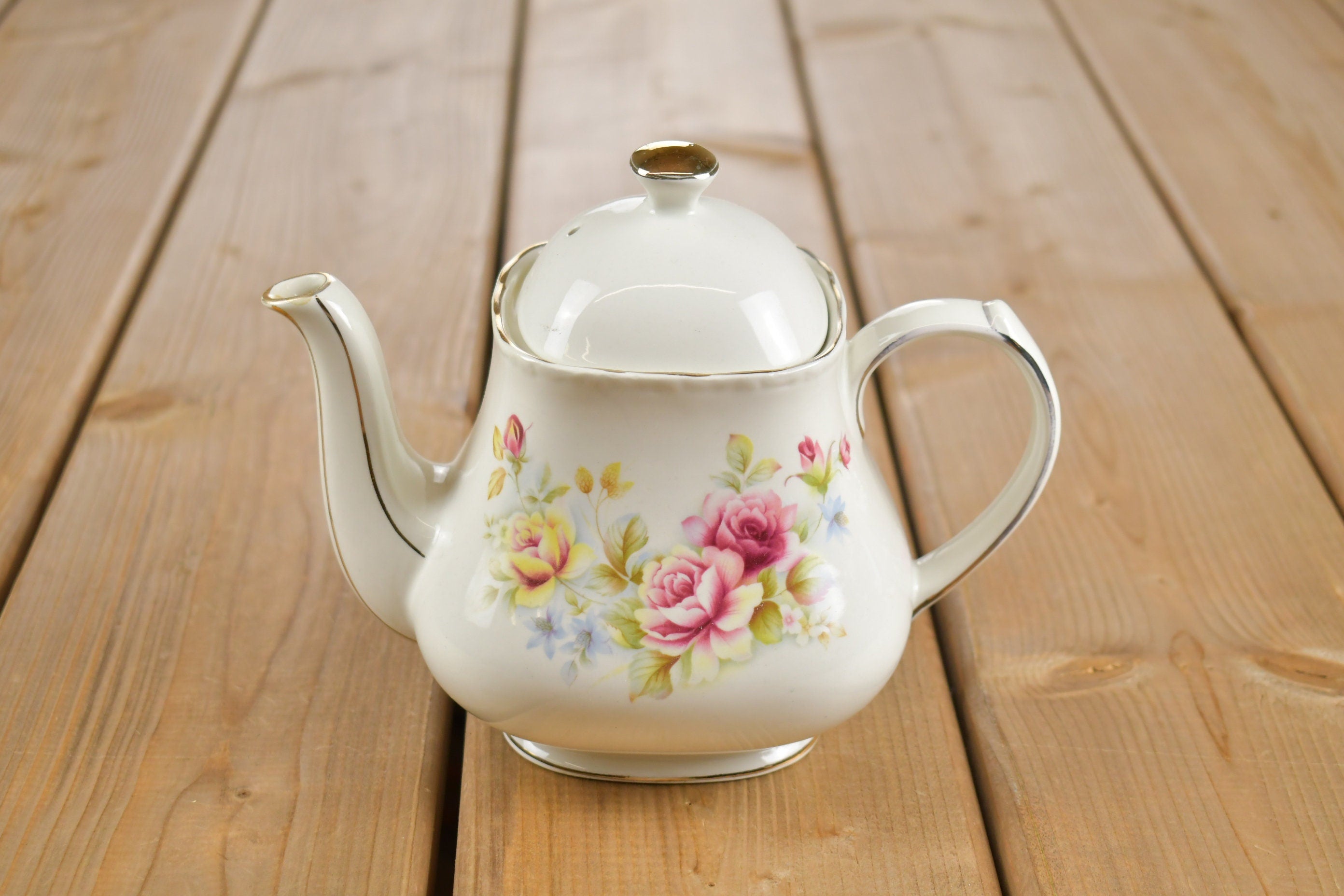 Vintage 1970s Sadler Floral Ceramic Tea Pot