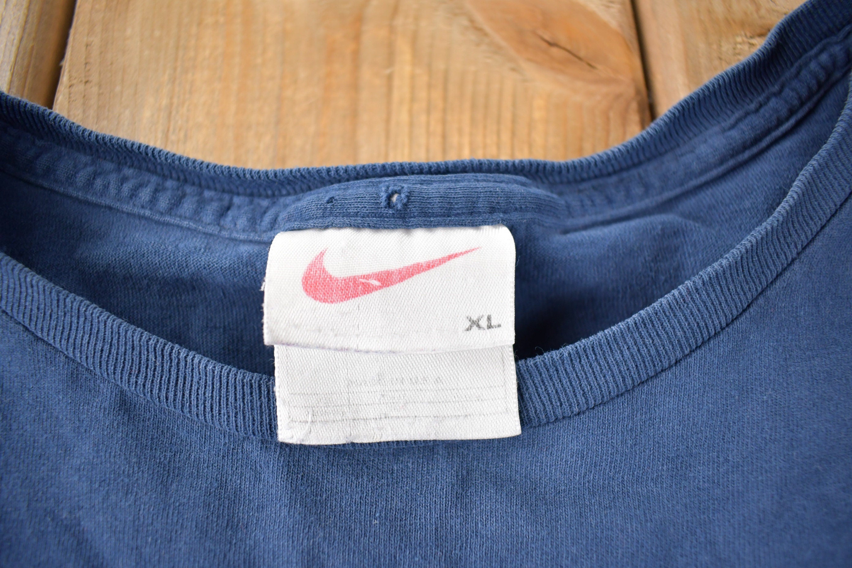 Vintage 1990s Nike Mini Swoosh Graphic T-Shirt Size XL