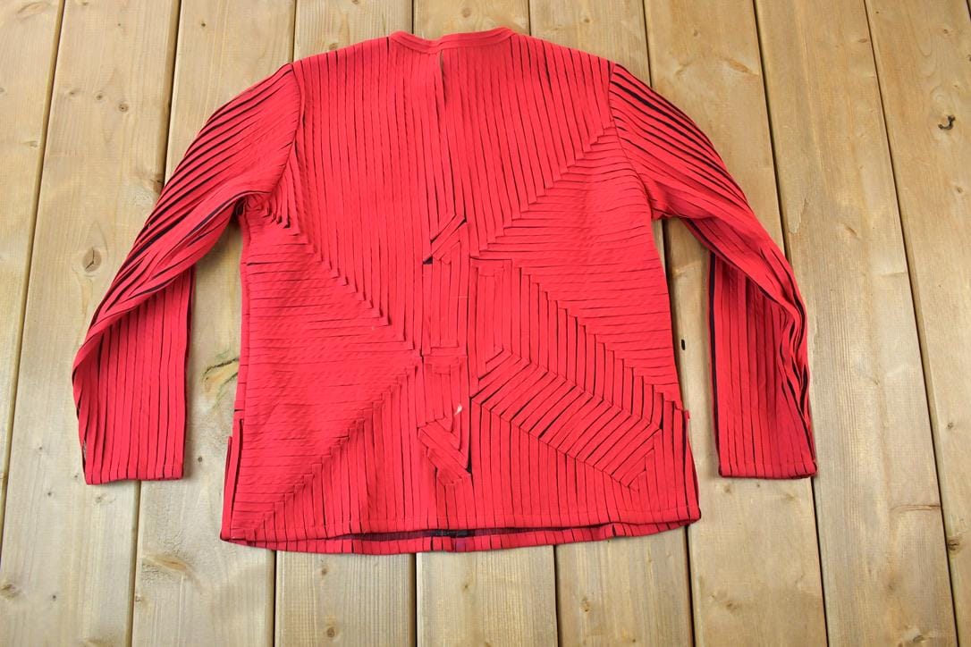 Vintage 1990s Red Abstract Pattern Fancy Crewneck Sweater