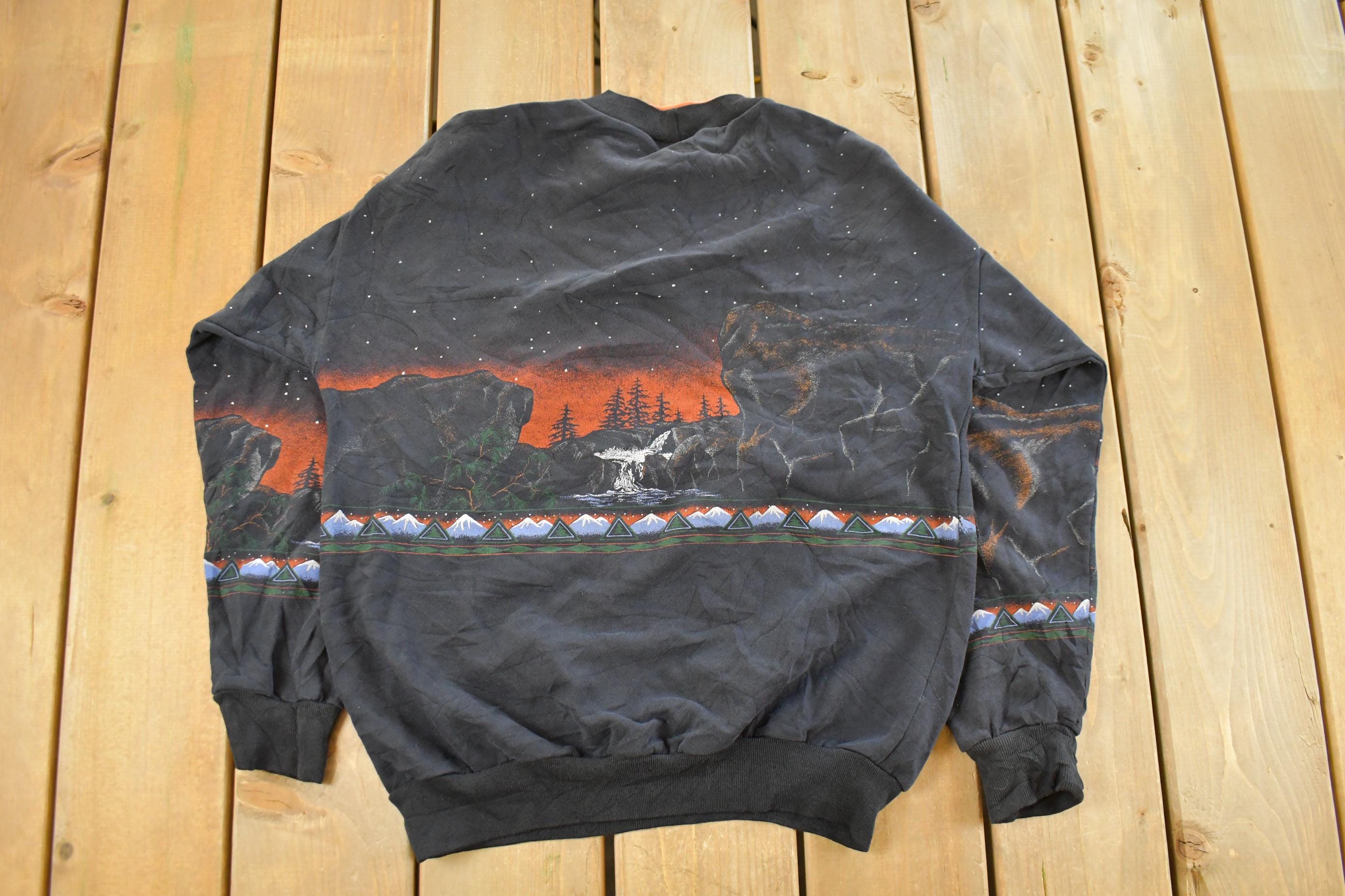 Vintage 1990s Wolf Nature All Over Print Double Collar Crewneck Sweatshirt Men's Small
