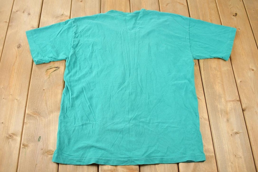 Vintage 1990s Wyoming Featrher Graphic Single Stitch Souvenir Shirt Made In USA