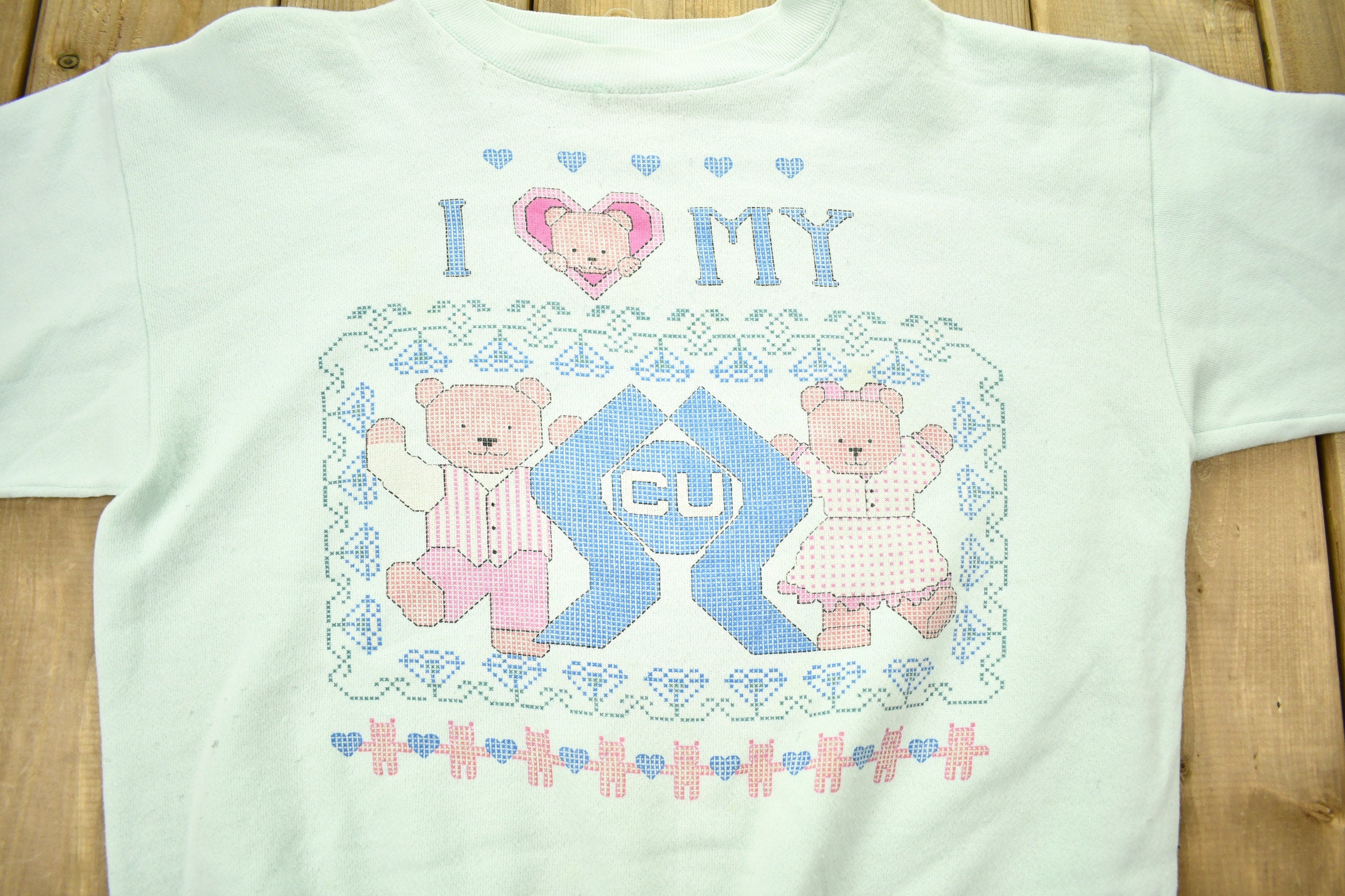 Vintage 1990s Cute Teddy Bear Theme Crewneck Sweater