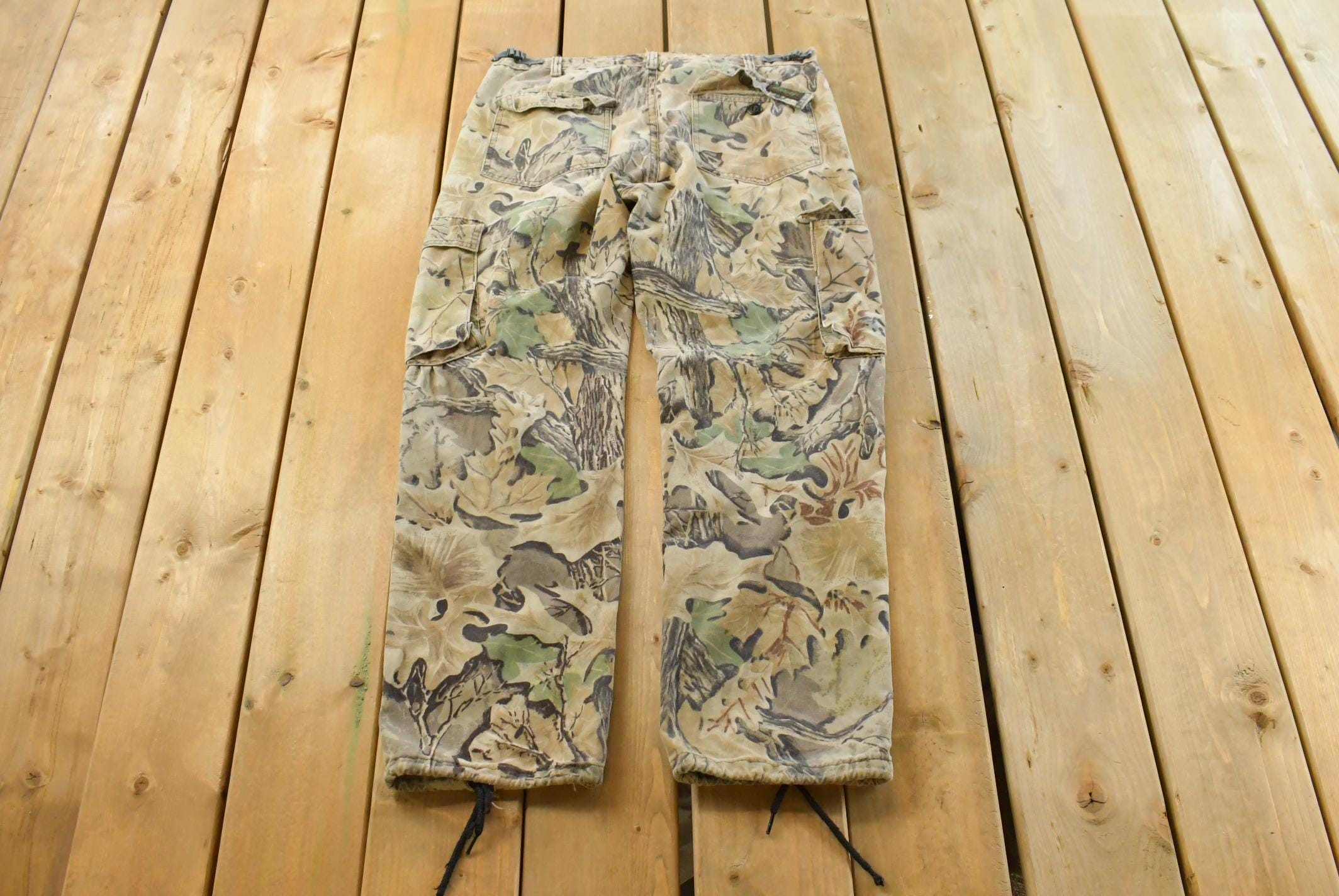 Vintage 1990s Liberty Advantage Realtree Camo Cargo Hunting Pants Size 34 x 30