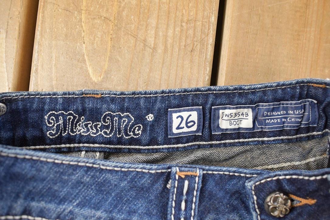 Vintage Deadstock Y2K Miss Me Bedazzled Low Rise Jeans Women's Size 26x31