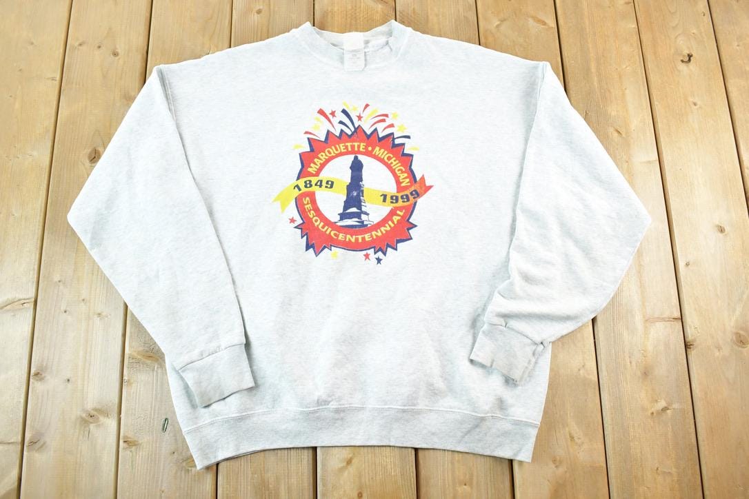 Vintage 1990s Marquette Michigan Crewneck Sweatshirt Mens XL