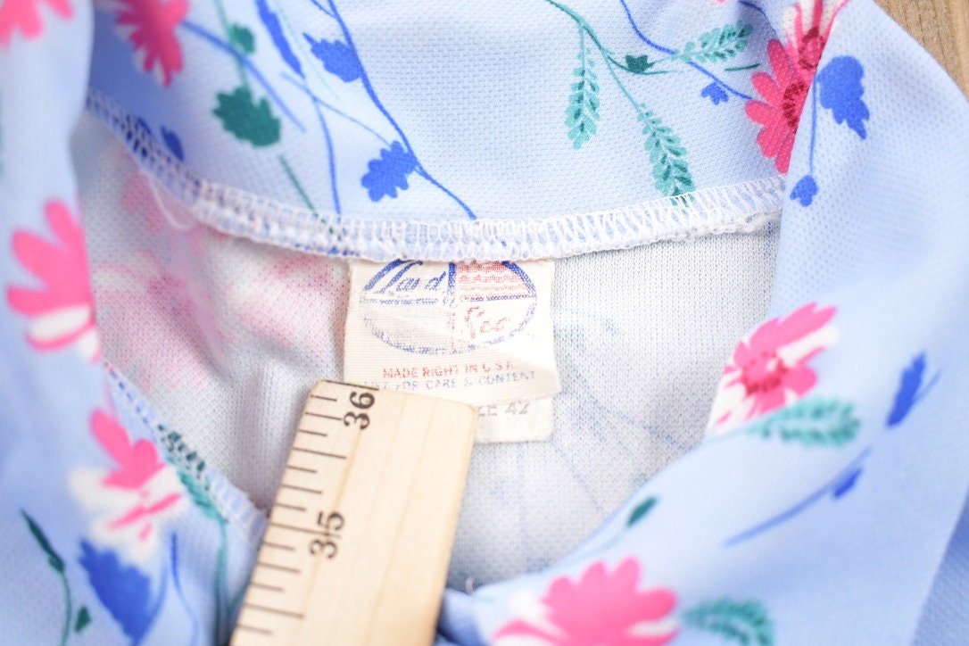 Vintage 1990s Land 'n Sea Floral Summer Button Up Shirt / Made in USA / Floral Pattern / Casual Shirt / Double Pocket / Single Stitch