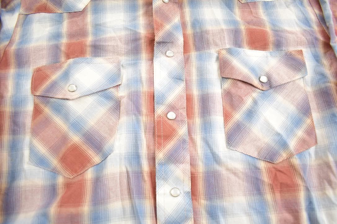 Vintage 1990s Wrangler Western Wear Plaid Pattern Pearl Button Up Shirt