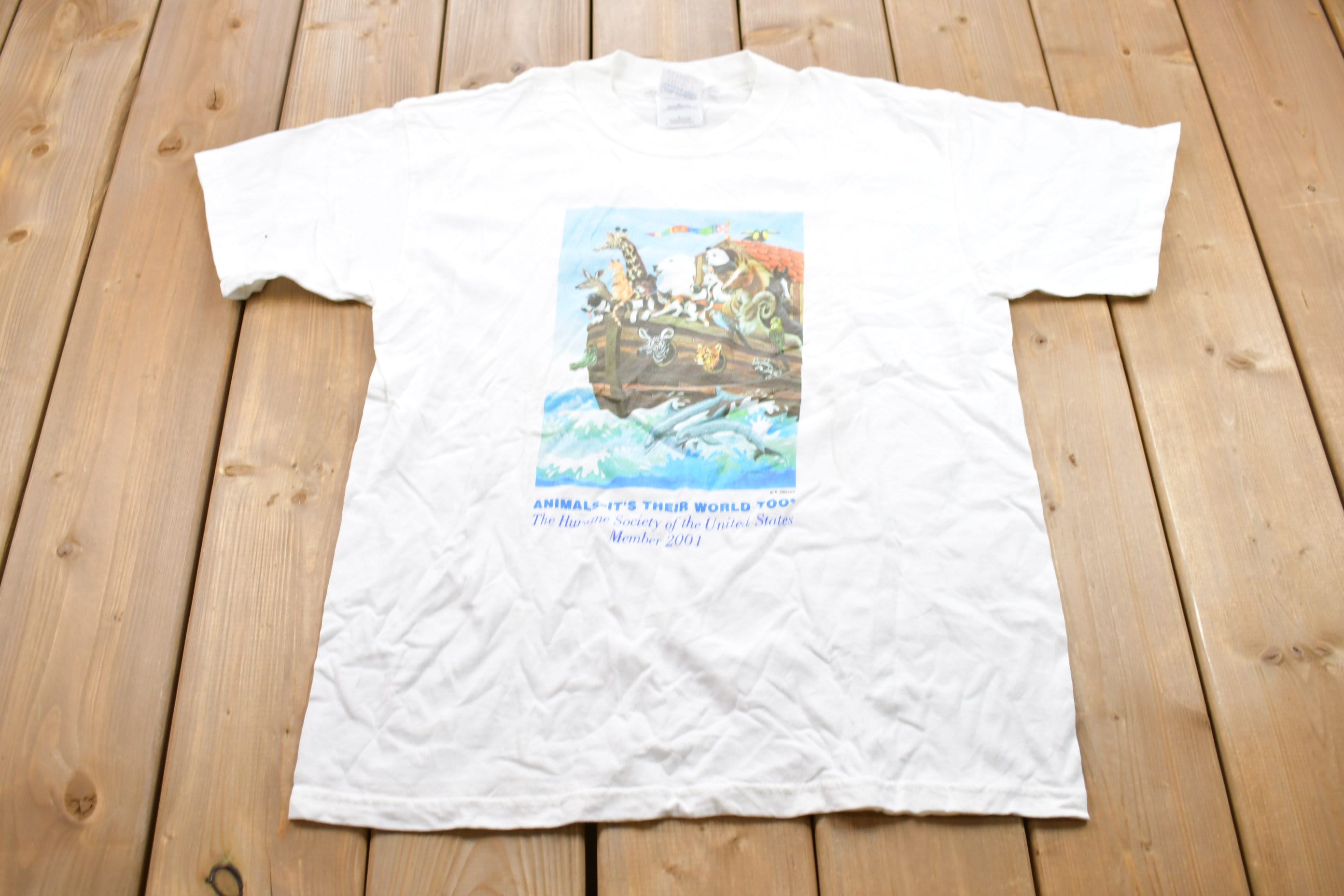 Vintage 2001 Noah's Arc Humane Society Graphic T-Shirt