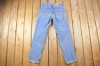 Vintage 1990s Levi's 550 Red Tab Denim Jeans Size 28 x 31
