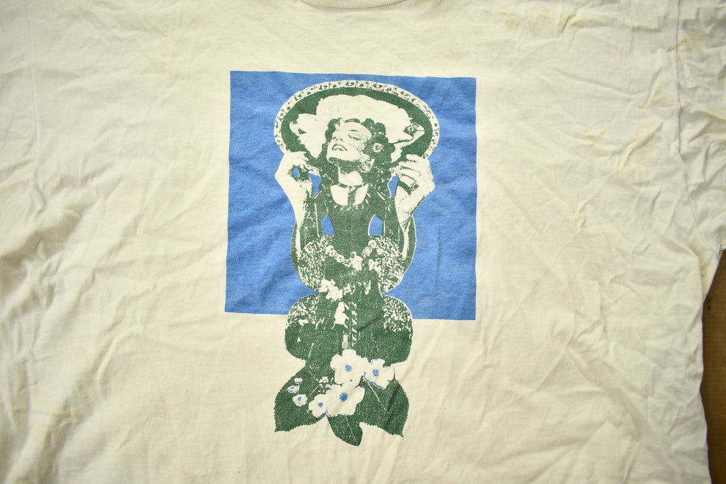 Vintage 1990s The Triumph Of Love Yale Repertory Theatre T-Shirt  Single Stitch  Americana  Yale University  Distressed