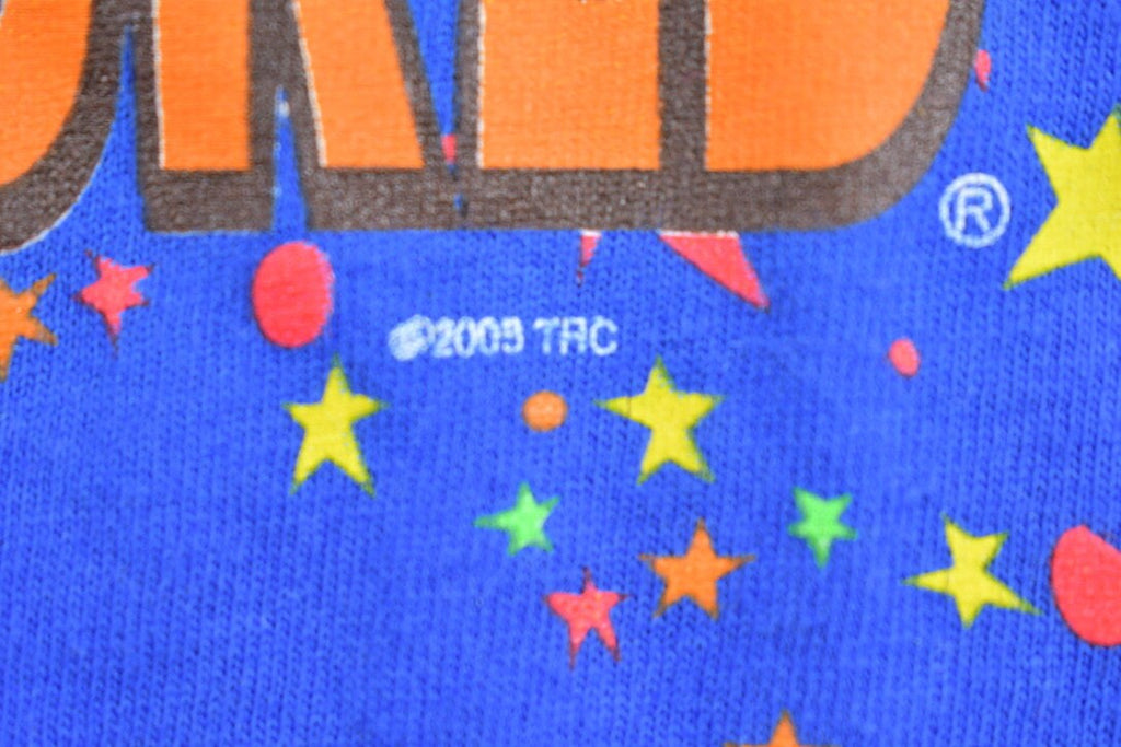 Vintage 2003 Hershey's Chocolate World Graphic T Shirt
