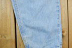 Vintage 1990s Levi's 560 Red Tab Denim Jeans Size 36 x 29 / Blue / Light Wash / Vintage Denim / Made In USA / 90s Levi's / Tapered