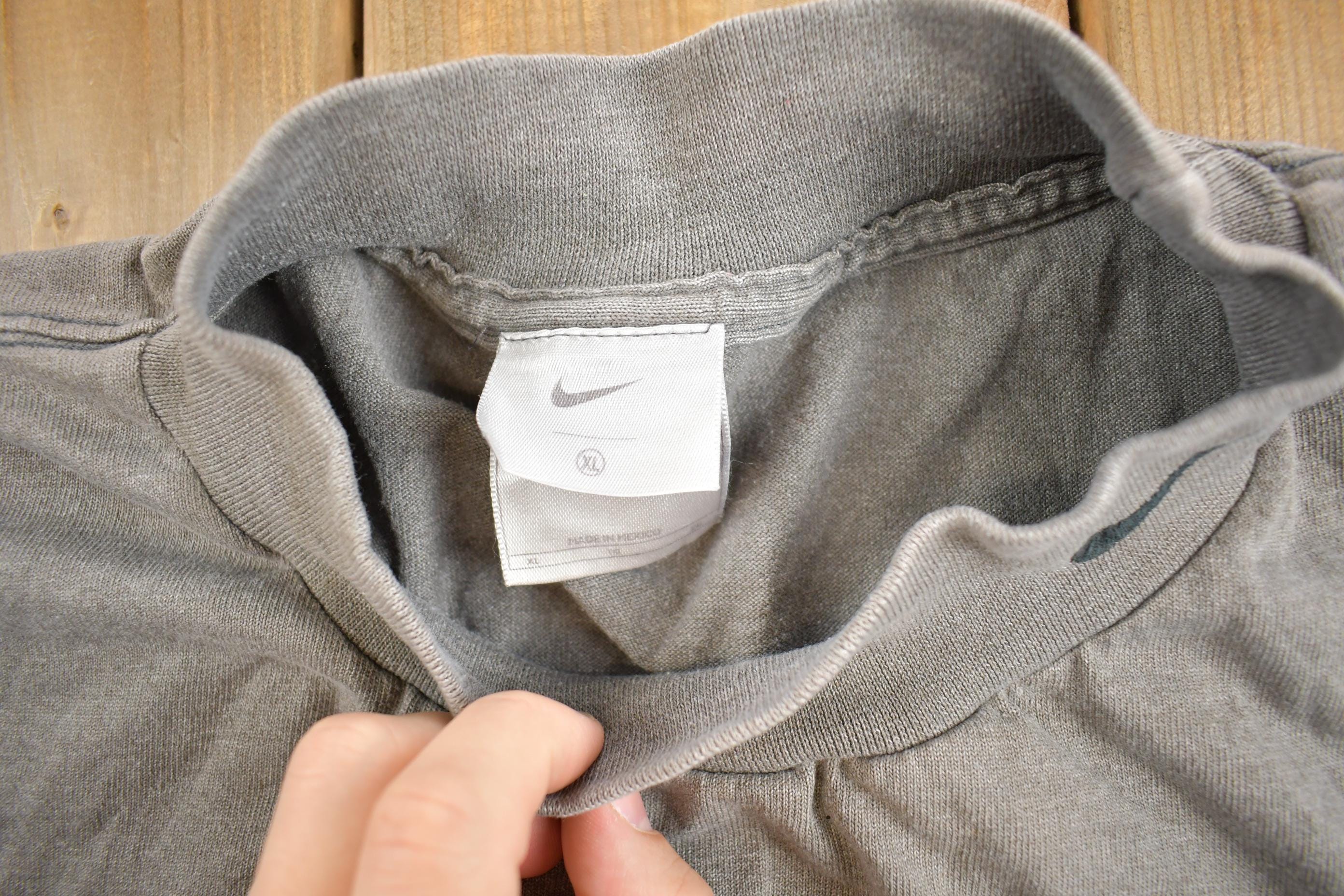 Vintage 2000s Nike Embroidered Mini Swoosh Turtleneck Sweatshirt