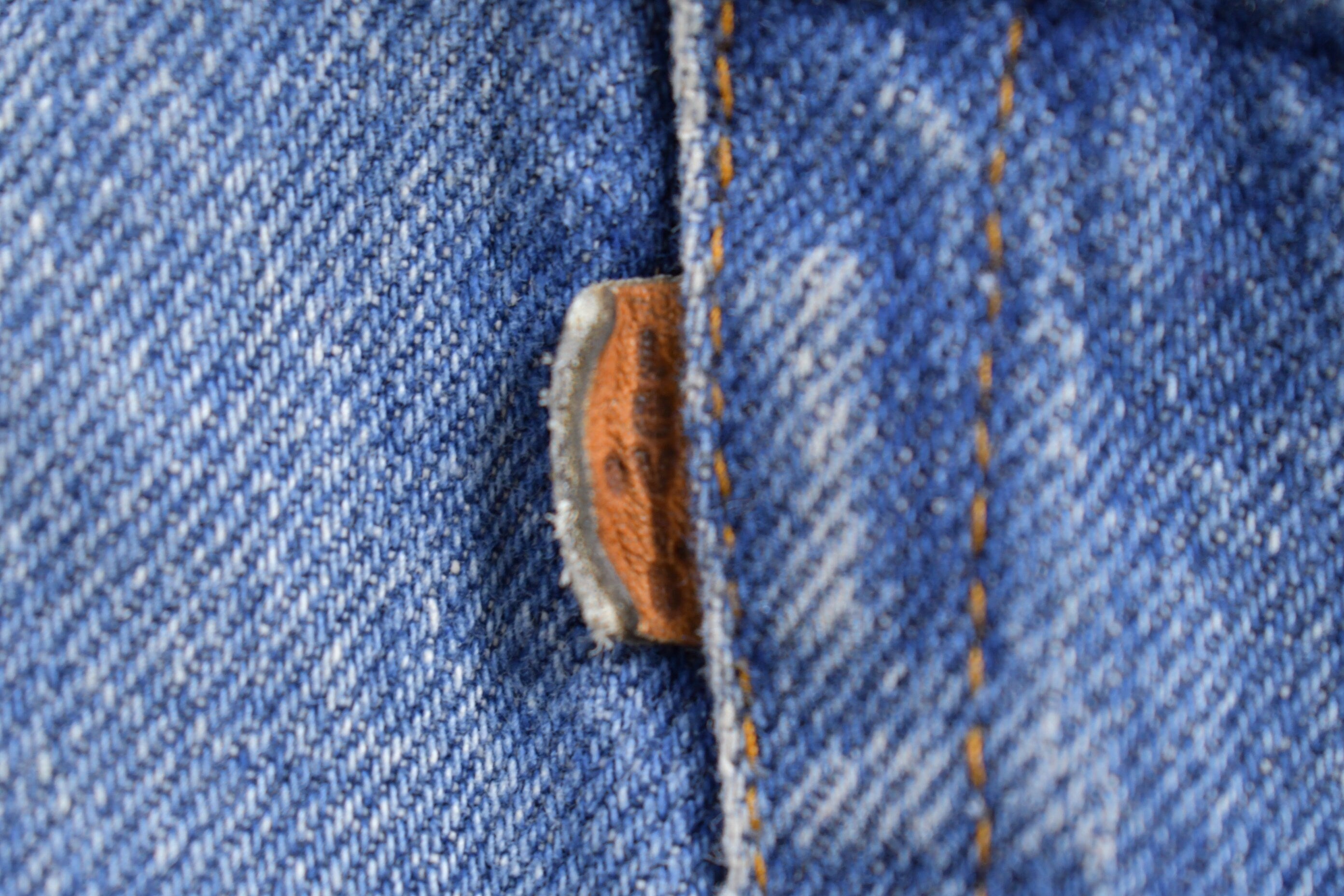 Vintage 1990s Levi's Leather Tab Jeans Size 34 x 31