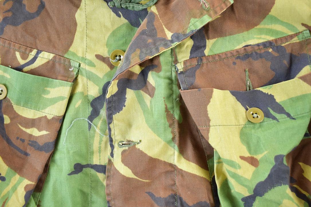 Vintage 1990's Camo Military Button Up Shirt Mens L