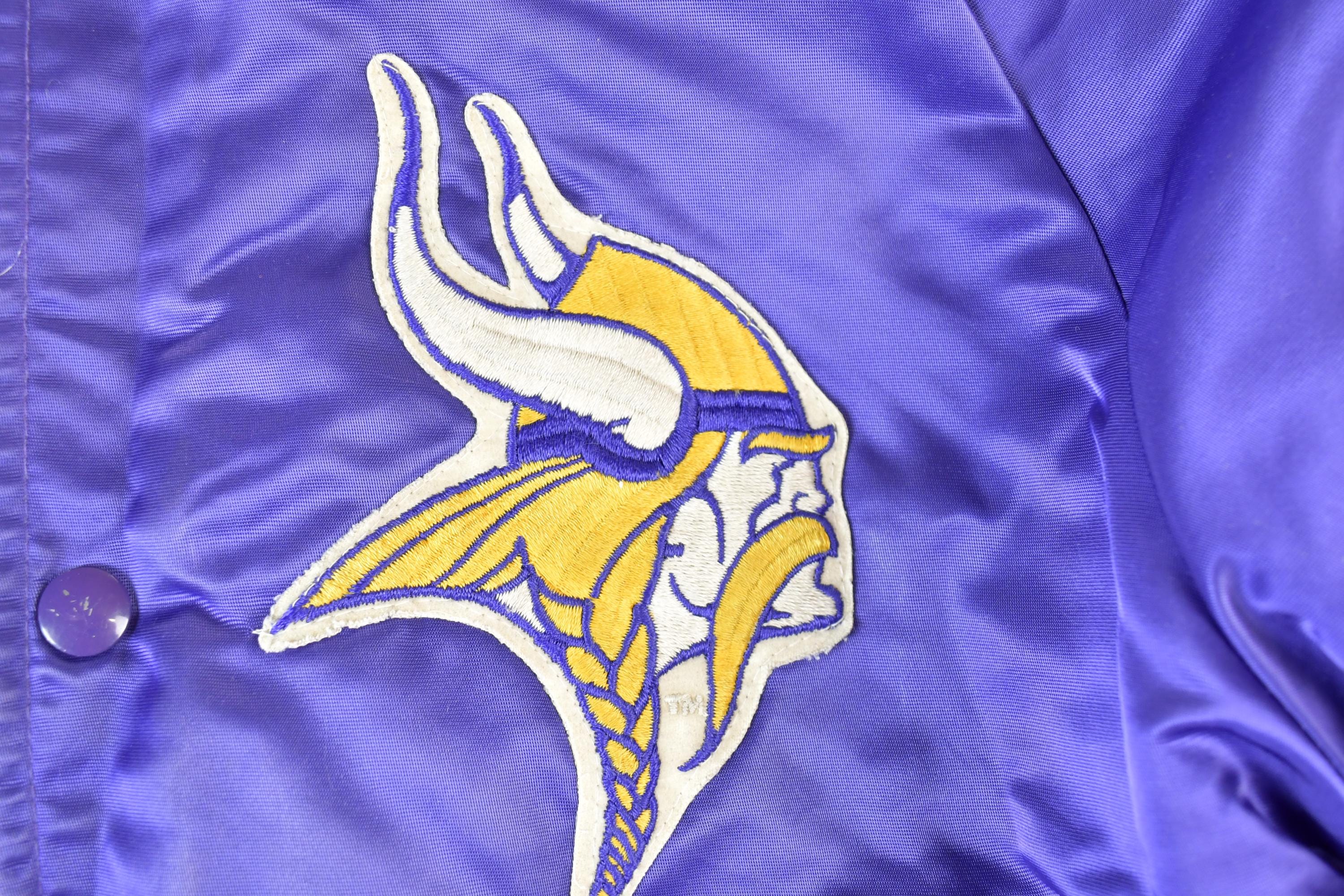 Vintage 1980s Minnesota Vikings Team NFL Football Chalk Line Satin Button Up Bomber Embroidered Puffer Jacket