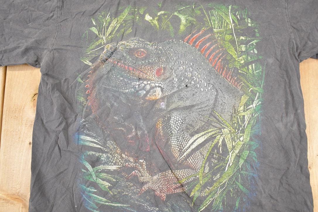 Vintage 1990s St Thomas Iguana FAB Souvenir Travel T-Shirt Men's M