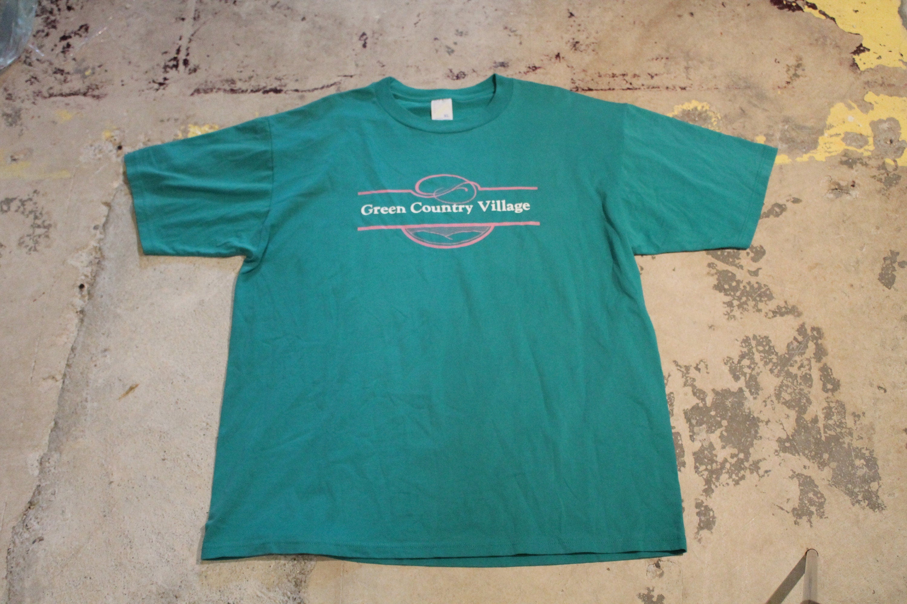 Vintage 1990s Green Country Village Graphic T Shirt
