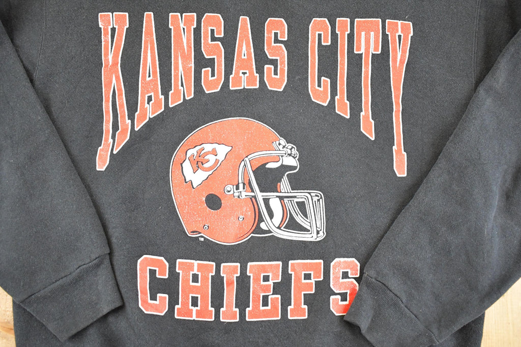 Vintage 1990s Kansas City Chiefs Crewneck Sweatshirt Men's M / 90s NFL Football / Sportswear / Gridiron / Super Bowl