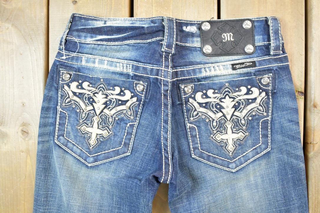 Vintage Y2K Miss Me Bedazzled Low Rise Jeans Size 26x31
