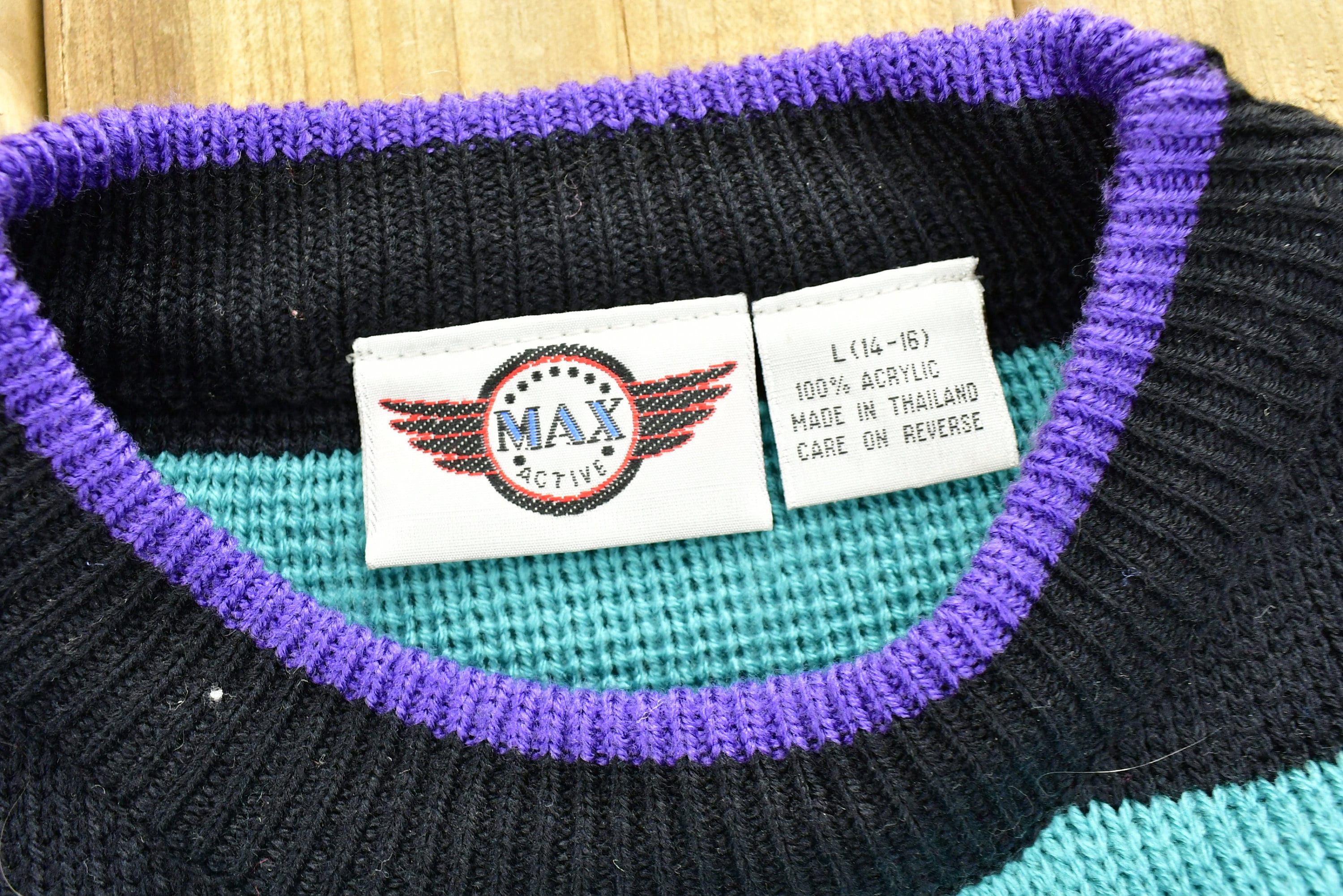 Vintage 90's Max Active All-American Knitted Youth Sweater Vintage 90s Crewneck