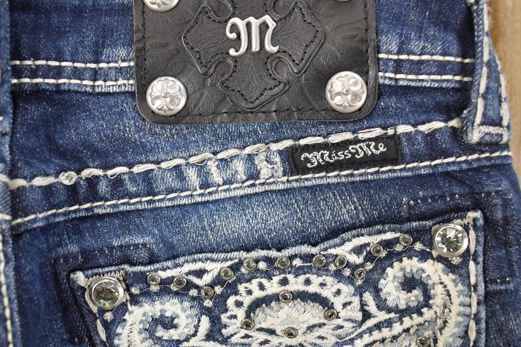 Vintage Deadstock Y2K Miss Me Bedazzled Low Rise Jeans Women's Size 26x31