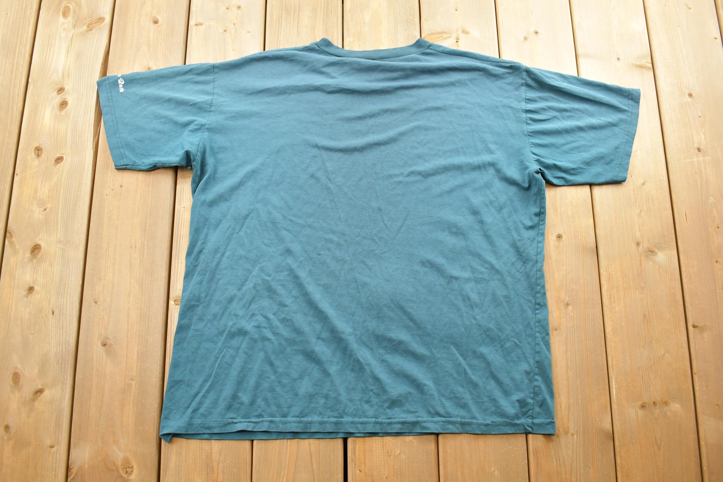 Vintage 1990s Algonquin Fox And Bear Theme Graphic T-Shirt