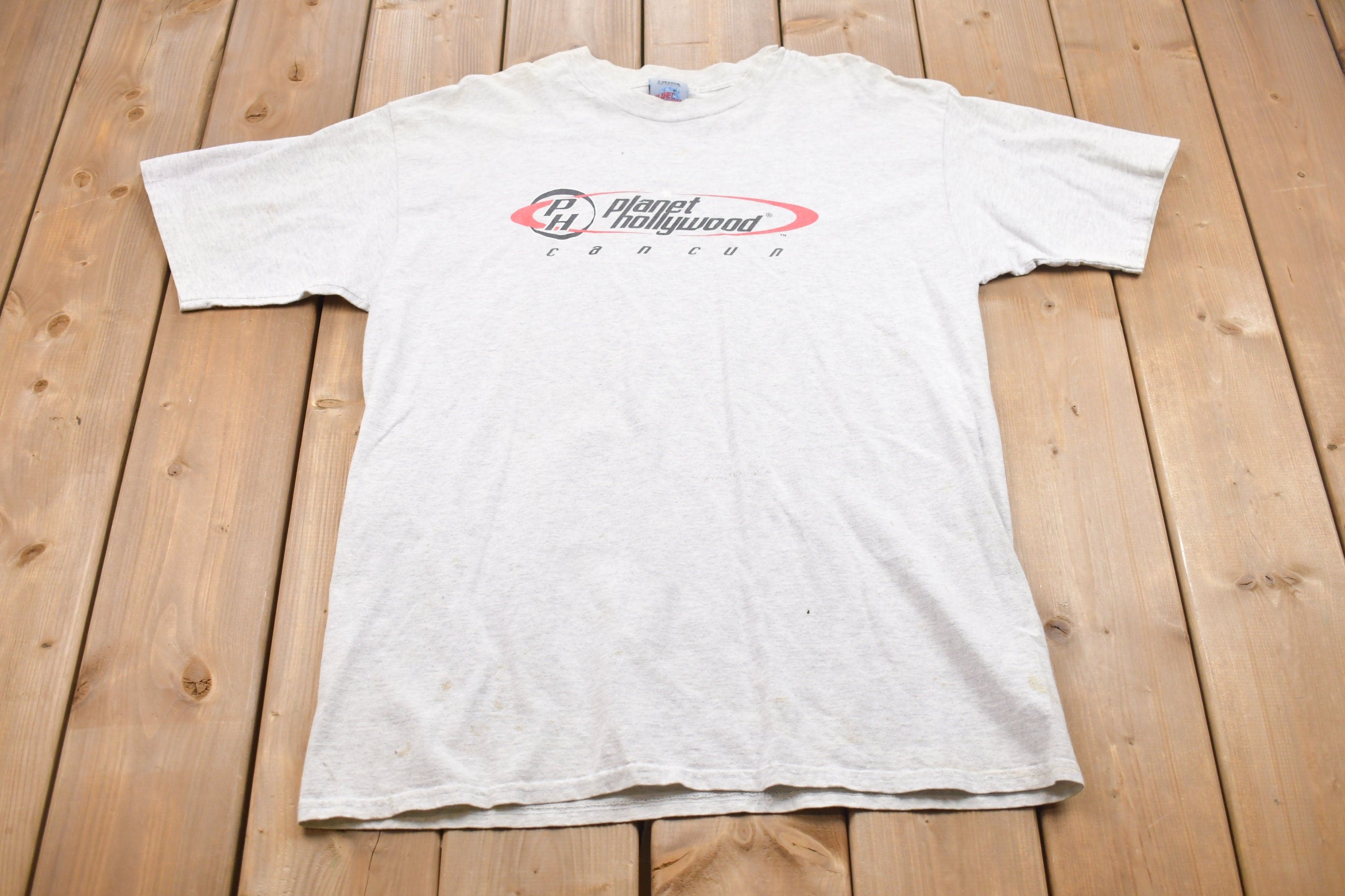 Vintage 2000 Planet Hollywood Cancun T-Shirt