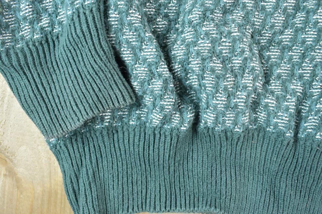 Vintage 1990s Winona Knits Abstract Pattern Crewneck Sweater Made In Minnesota USA