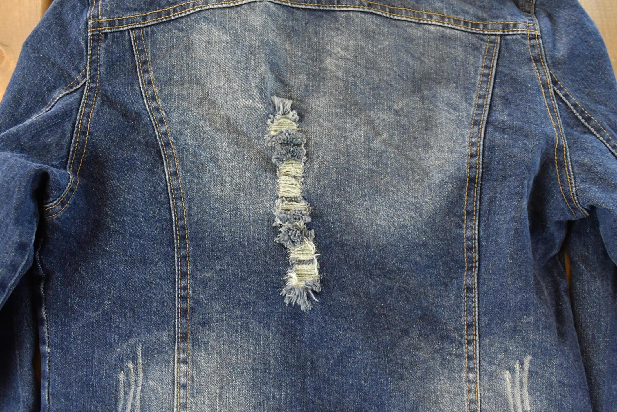 Vintage Y2K Jeanswear Denim Trucker Jean Jacket Women's Small