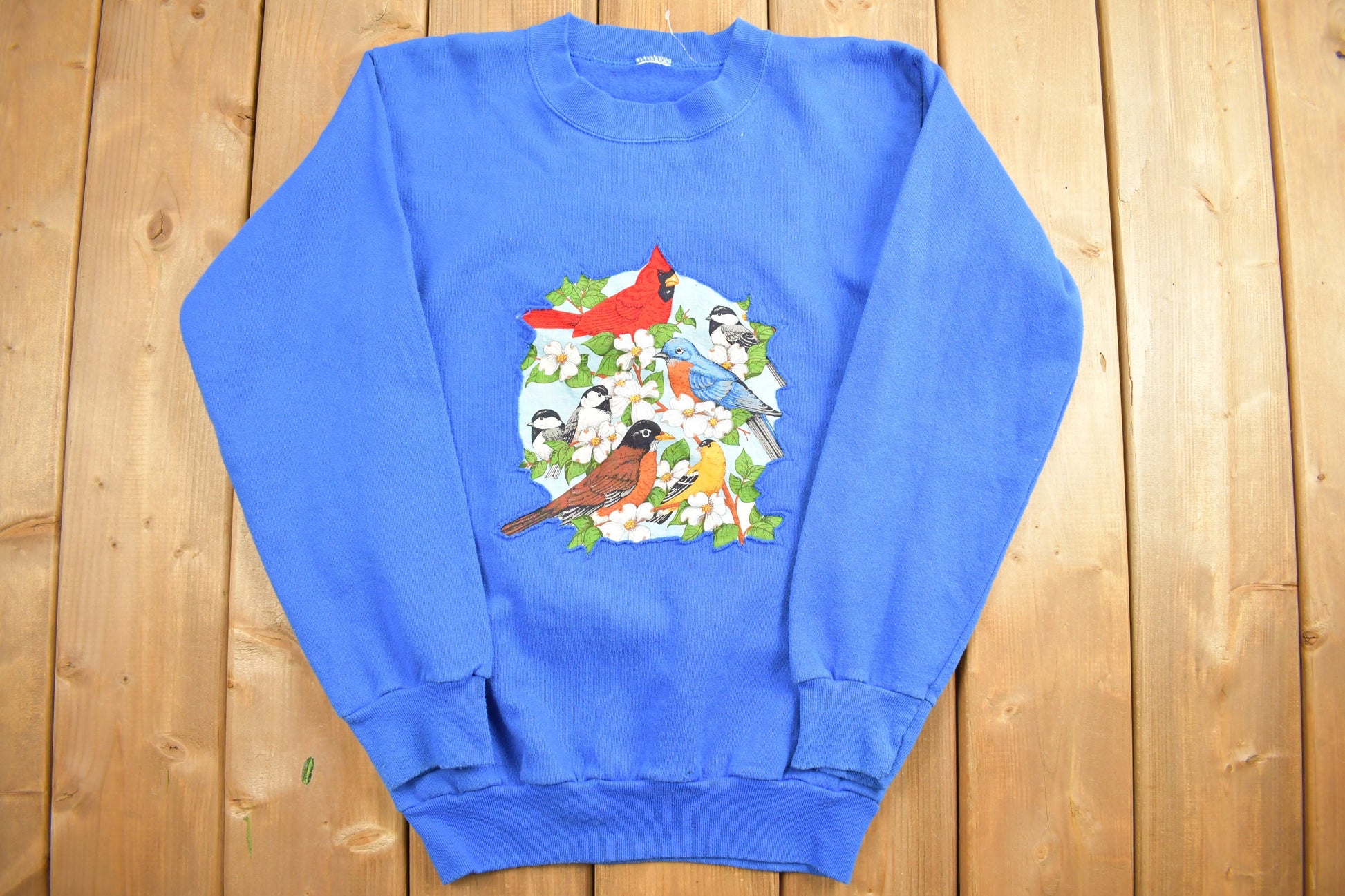 Vintage 1990s Blue Flowers And Bird Embroidered Crewneck Sweatshirt