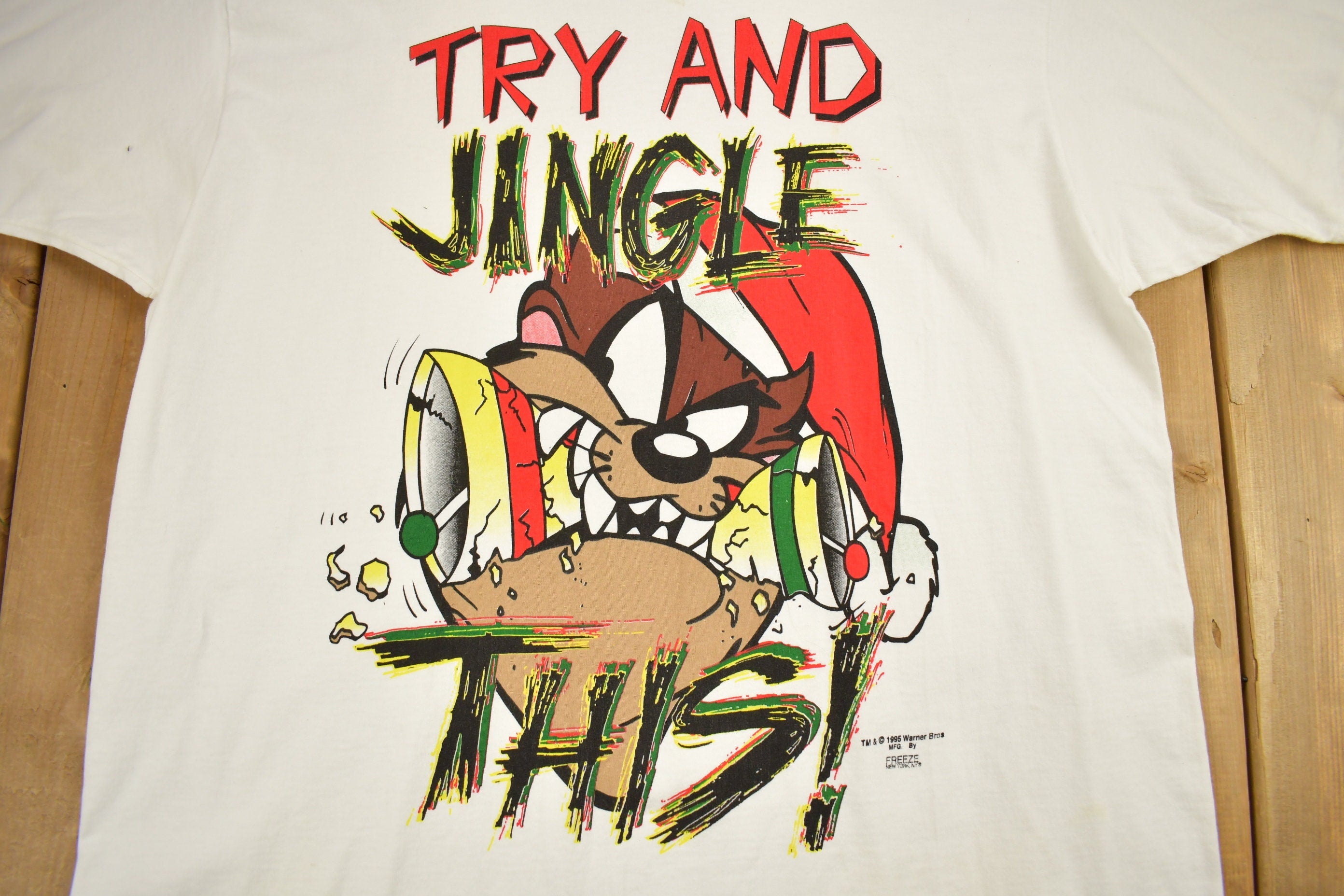 Vintage 1995 Taz "Try And Jingle This" Christmas Graphic Looney Tunes T-Shirt