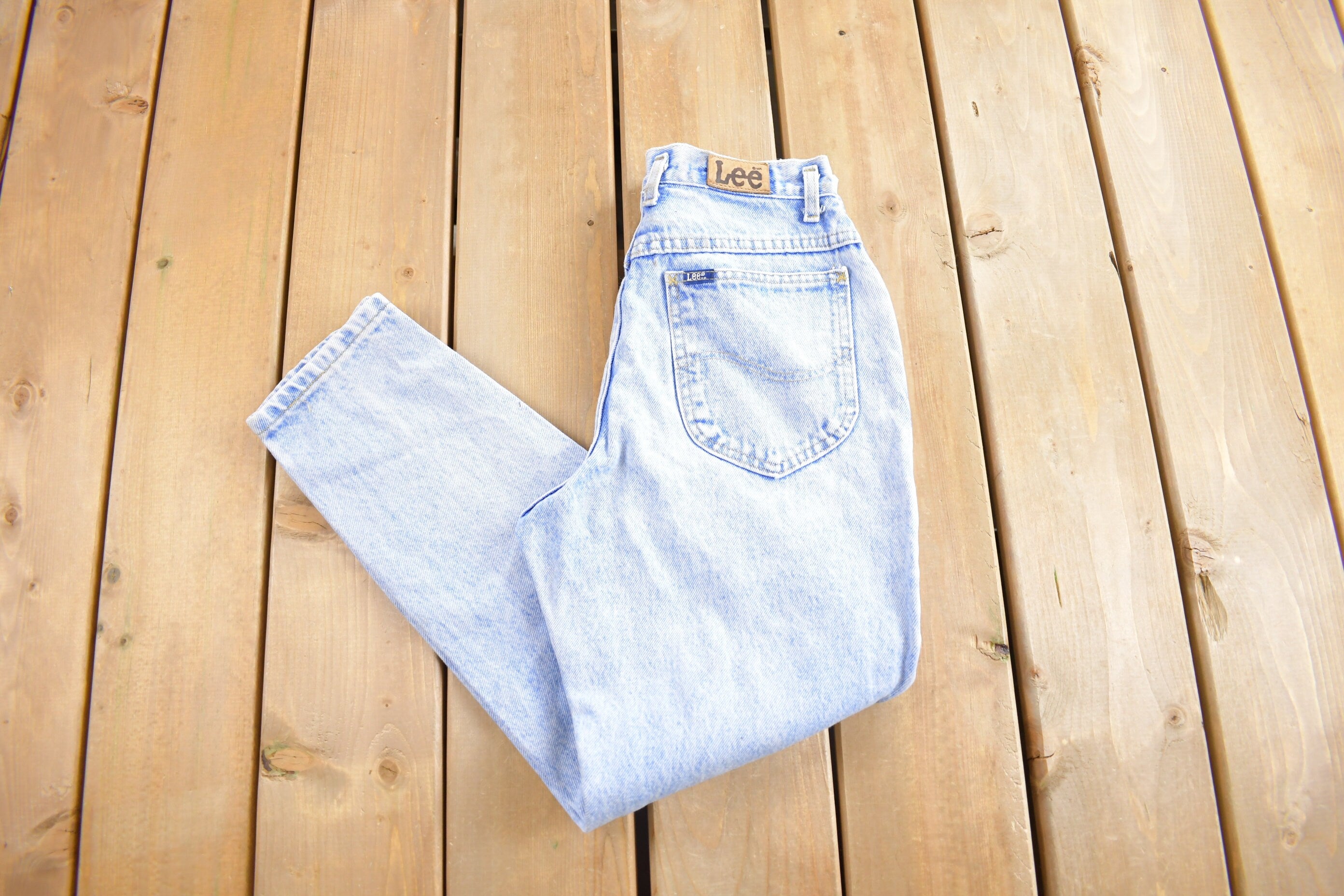 Vintage 1980s Women's Lee Jeans Size 28 x 27